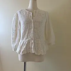 新品ZARA今期アイボリー　ニットカーディガン 刺繍袖