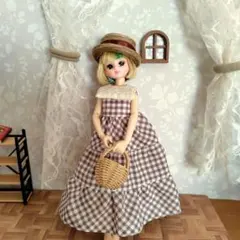 22cmドール服　アウトフィット　チェックのティアードワンピースセット