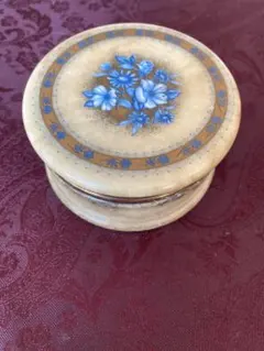 イタリア製アルバスター製小物入れ 手彫り