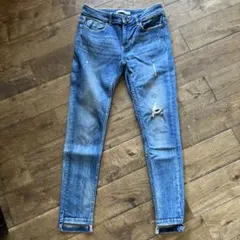 ZARA ダメージ加工 デニムパンツのサムネイル