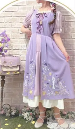 アクシーズ　塔の上のラプンツェル　ワンピース ディズニー