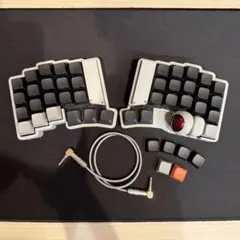 Charybdis MK2 自作分割ワイヤレスキーボード zmk - メルカリ