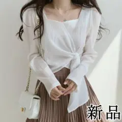 ✨セール✨現品限り✨新品✨長袖 ブラウス スクエアネック フロント絞り かわいい