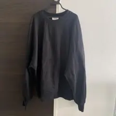 COS オーバーサイズ ブラック スウェットのサムネイル