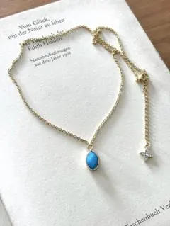 【アマゾナイト天河石とクローバーバックチャームの18kgp天然石ネックレス】