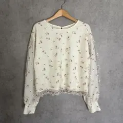 pageboy ページボーイ　トップス　シャツ　ブラウス　レース　花柄　刺繍