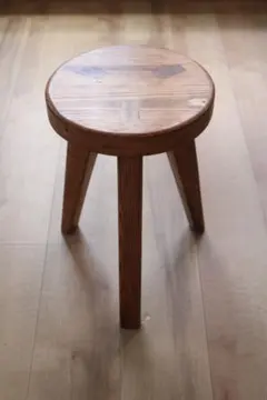〆7/31 WHITE_WOOD_STOOL #1 無垢材　丸椅子　スツールのサムネイル