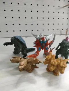 フィギュア　ゴジラ　ガメラ　まとめ売りのサムネイル