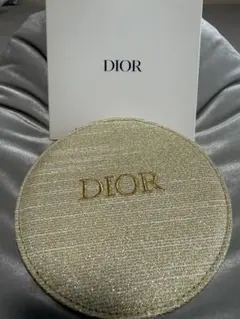 Dior 円形フラグメントケース ゴールド　ノベルティ