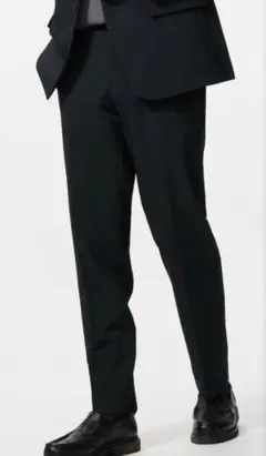 ユニクロ 感動パンツ ウールライク メンズ ブラック W82 股下69のサムネイル