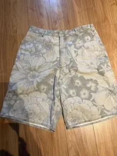 美品 HERMES エルメス フラワープリント ショートパンツシルク混 総柄 美品 HERMES エルメス フラワープリント ショートパンツシルク混 総柄