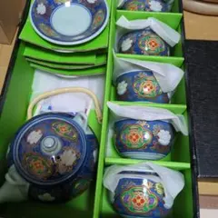 有田焼　青色花柄急須と茶碗セット