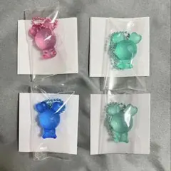 TWICE LOVELYS グミ&チャーム 4つセット ♡トレカのおまけ付き♡