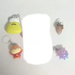 ガチャガチャ　めじるしアクセサリー　いちごっち　ねこなめこ　まとめ売り