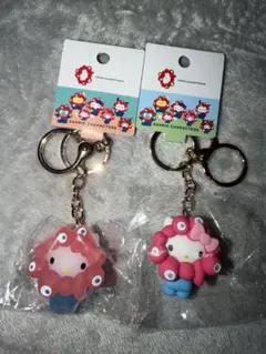 EXPO2025 ミャクミャクサンリオ　なりきり立体キーホルダー　キティ　2点