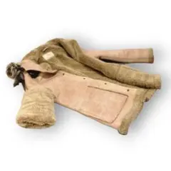 袖口の裏までフワフワなのは貴重‼️めちゃ暖かコート