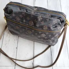 russet　モノグラム柄　ショルダーバッグ