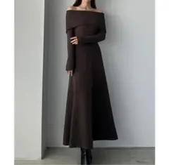Louere オフショルフレアニットワンピース