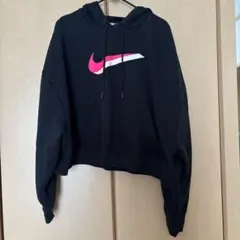 クロップドパーカー