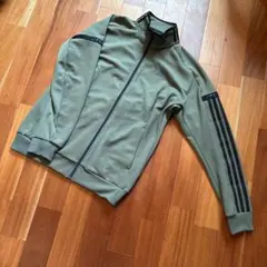 人気カラー✨アディダス トラックジャージ　モスグリーン　L