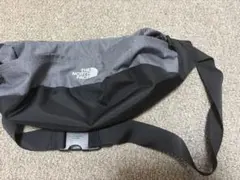 THE NORTH FACE ショルダーバッグ グレー ブラックのサムネイル