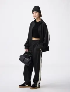 GUトラックパンツ⭐︎完売品　ブラック Sのサムネイル