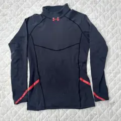 アンダーアーマー　インナー裏起毛　長袖　メンズ　Mサイズ