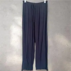 UNIQLO 黒イージーパンツL レーヨン ストレッチ 楽ちん 美脚