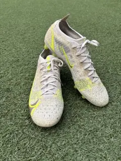 Nike サッカーシューズ ホワイト/イエロー