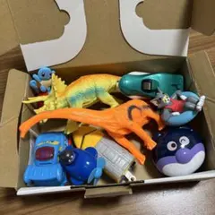 おもちゃセット バイキンマン 恐竜 車 ハッピーセットなど9個