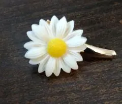 Disney ラプンツェル デイジーの花ヘアクリップ