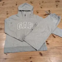 GAP 上下セット グレー ロゴ入り パーカー