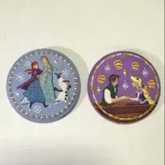 ディズニー　アナと雪の女王　塔の上のラプンツェル　刺繍缶バッジ　2個セット