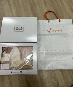 ★新品・未使用　赤ちゃんの城　ベビーギフトセット　女の子