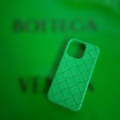 BOTTEGA VENETA iPhone13proケース