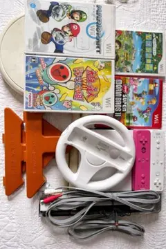 Wiiゲーム4本と付属品セット、ハンドル２つ
