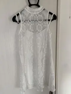 boohoo 花柄レースミニワンピース