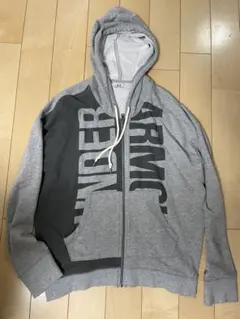 UNDER ARMOUR グレー パーカー Mサイズ