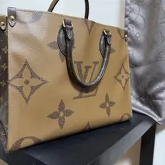 LOUIS VUITTON オンザゴー PM モノグラムのサムネイル