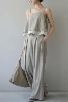 新品/未使用品✨PLUS OTO.HA フリルビスチェキャミサロペット - メルカリ