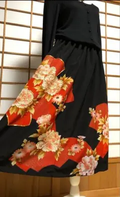 華やか♢♢祇園祭♢♦️黒留袖ワンピース♦️鶴・金彩・正絹・着物