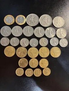フランス 旧硬貨 30枚まとめ 外国硬貨コレクションのサムネイル