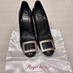 Roger Vivier ロジェヴィヴィエ パンプス ブラックのサムネイル