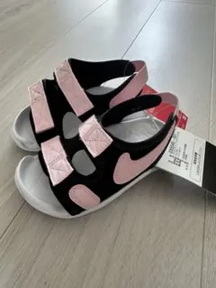 Nike 黒/ピンク サンダル