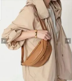 attere GLOVE CROSSBODY BAG - メルカリ