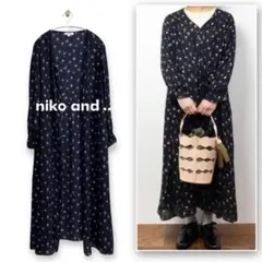 ニコアンド niko and 小花柄 ロングワンピース 長袖 前ボタン ネイビー