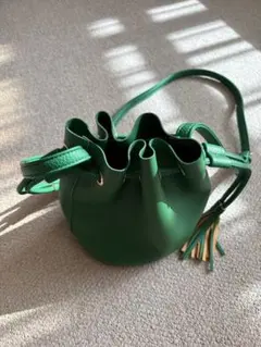 グリーン バケツ型ショルダーバッグ フリンジ付き