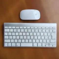 iMac 21.5インチ　本体、純正キーボード、マウス付き 中古品 iMac21.5インチ USキーボード付 Amazon.co.jp: Apple iMac 21.5