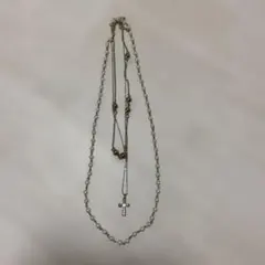 パールとチェーンの十字架ネックレス