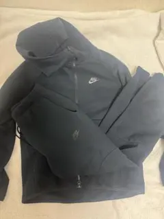 NIKE テック 上下セット 上M 下S 猪さん専用 - メルカリ